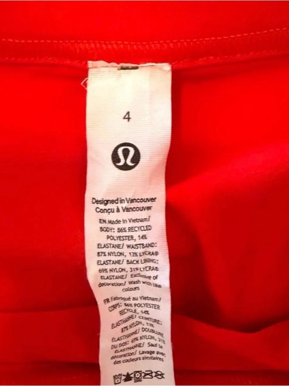 Lululemon repleat skirt red size 4